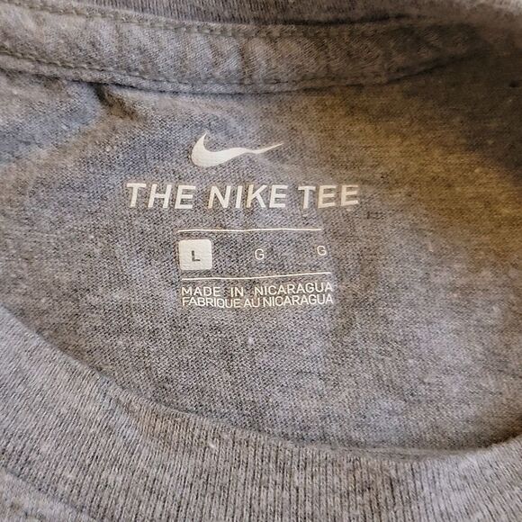 GIRL'S NIKE GRAY "JUST DO IT" T-SHIRT, SIZE LARGE - Picture 3 of 5